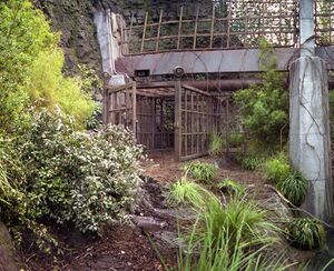 JP3 Aviary Gate 03.jpg